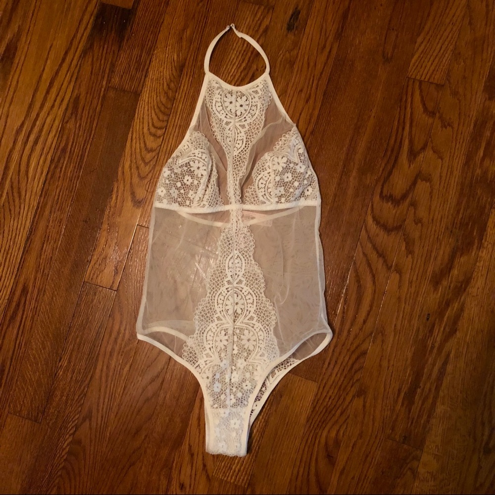 NWT Victoria’s Secret Lace Bodysuit